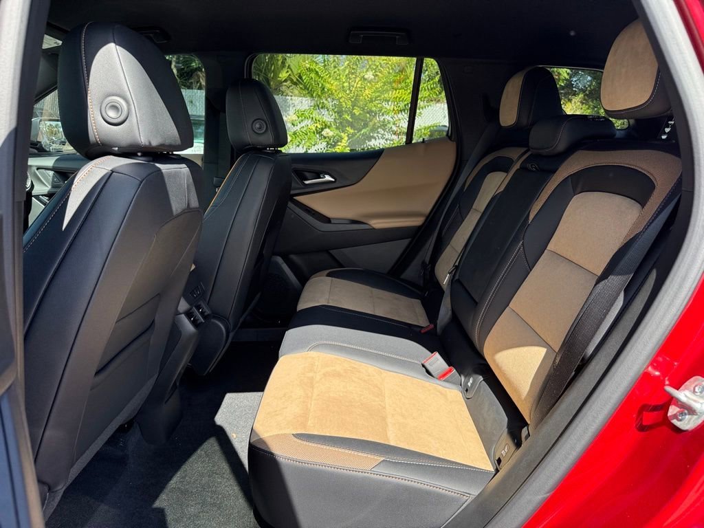 2025 Chevrolet Equinox ACTIV - Photo 15