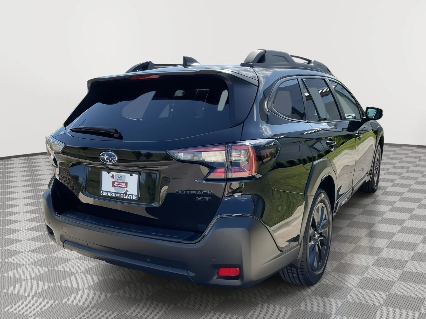 Certified Used 2023 Crystal Black Silica Subaru Onyx Edition XT image 25