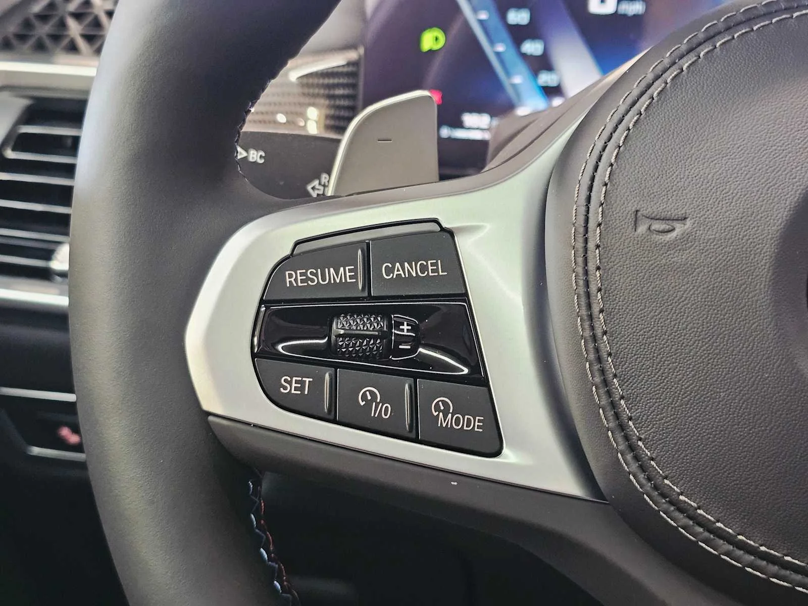 2026 BMW X7 M60i - Photo 12