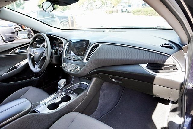 Used 2023 Gray Chevrolet LT image 9