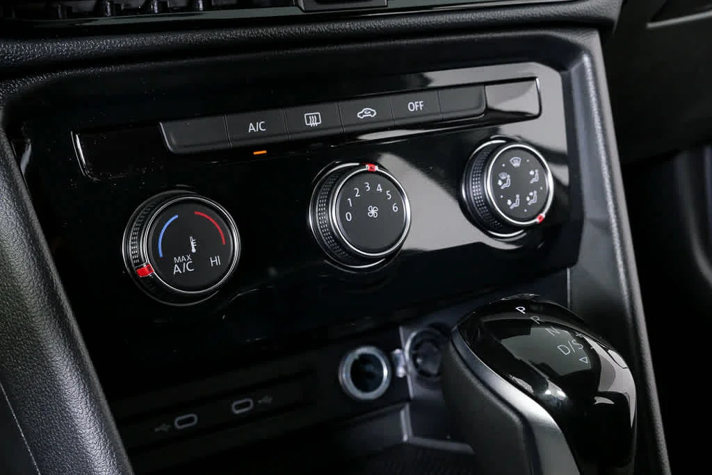 New 2026 Deep Black Pearl Volkswagen S image 15
