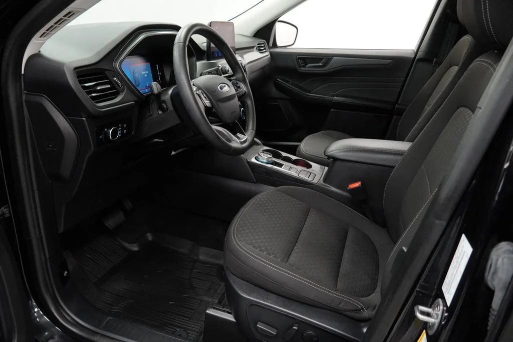 Used 2024 Black Ford Active image 12