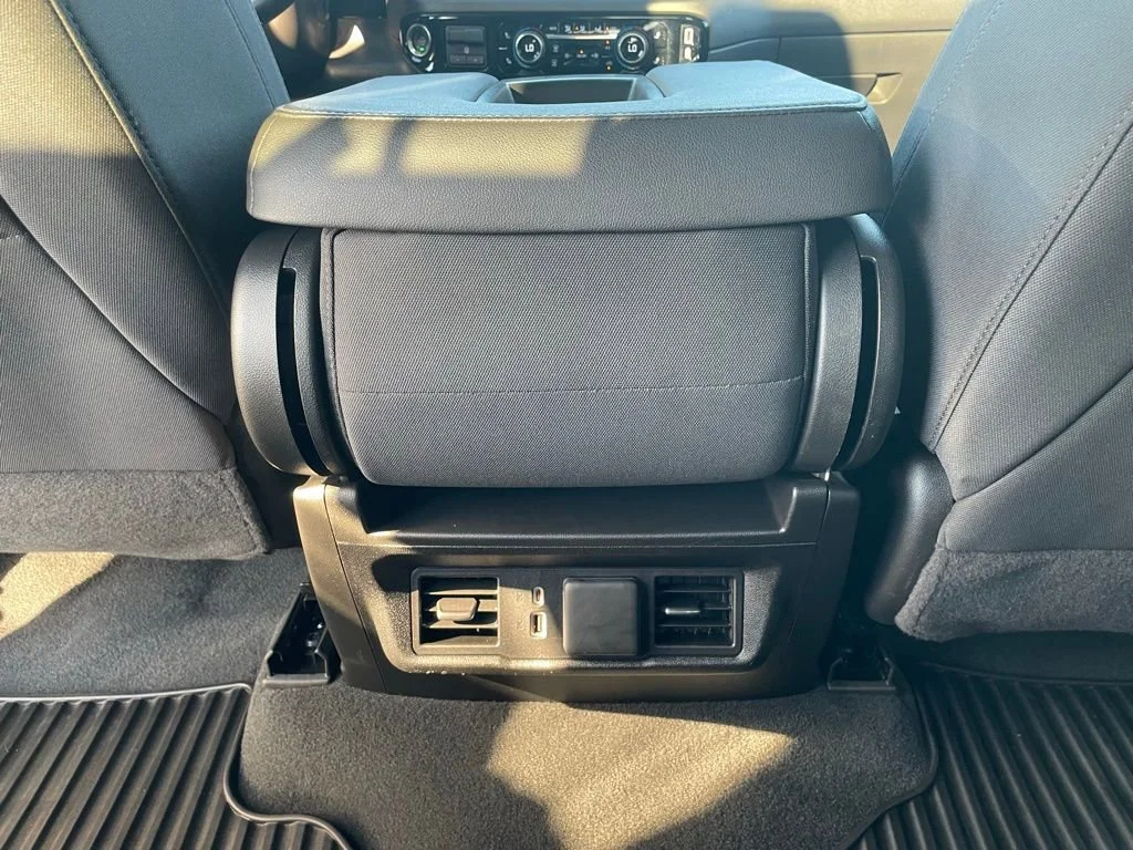 Used 2025 Cypress Gray Chevrolet LT image 23