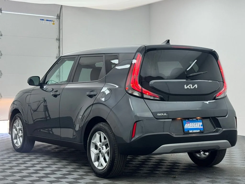 Used 2023 Gravity Gray Kia LX image 9