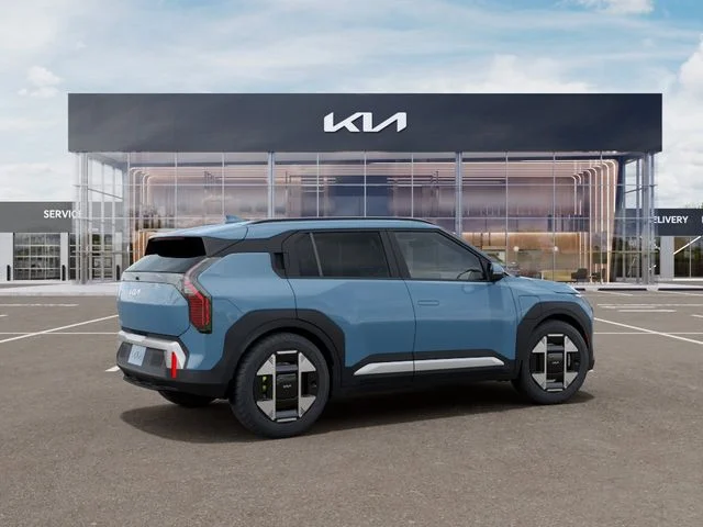New 2027 Frost Blue Kia Wind image 6