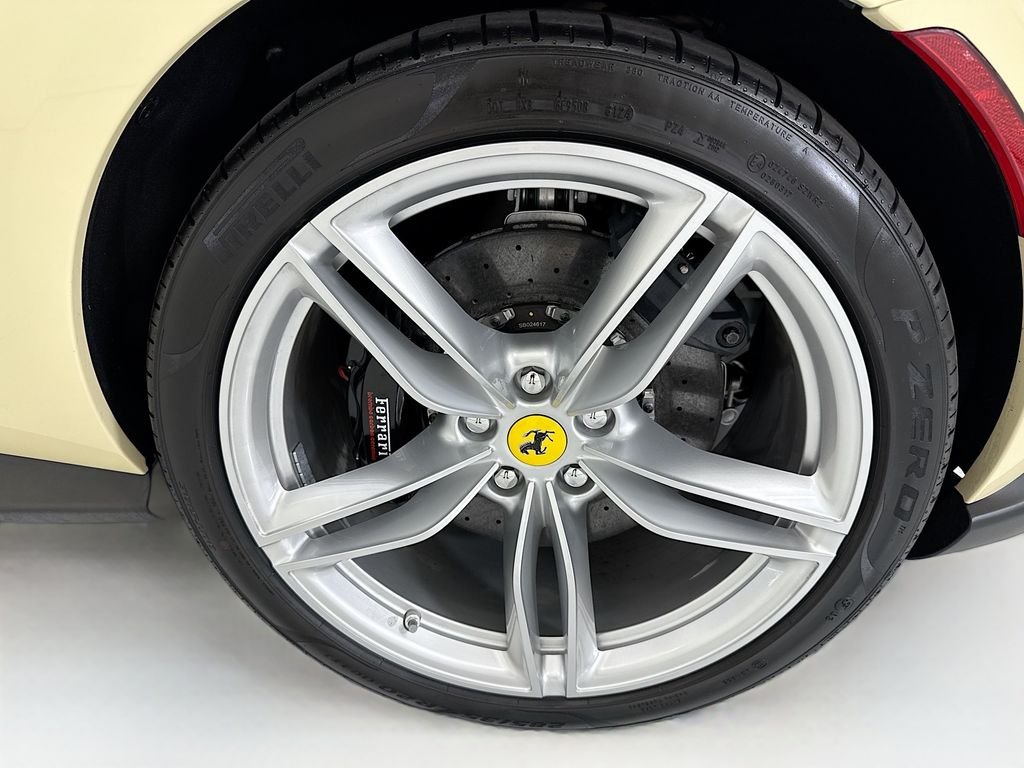 Used 2025  Ferrari Base image 36