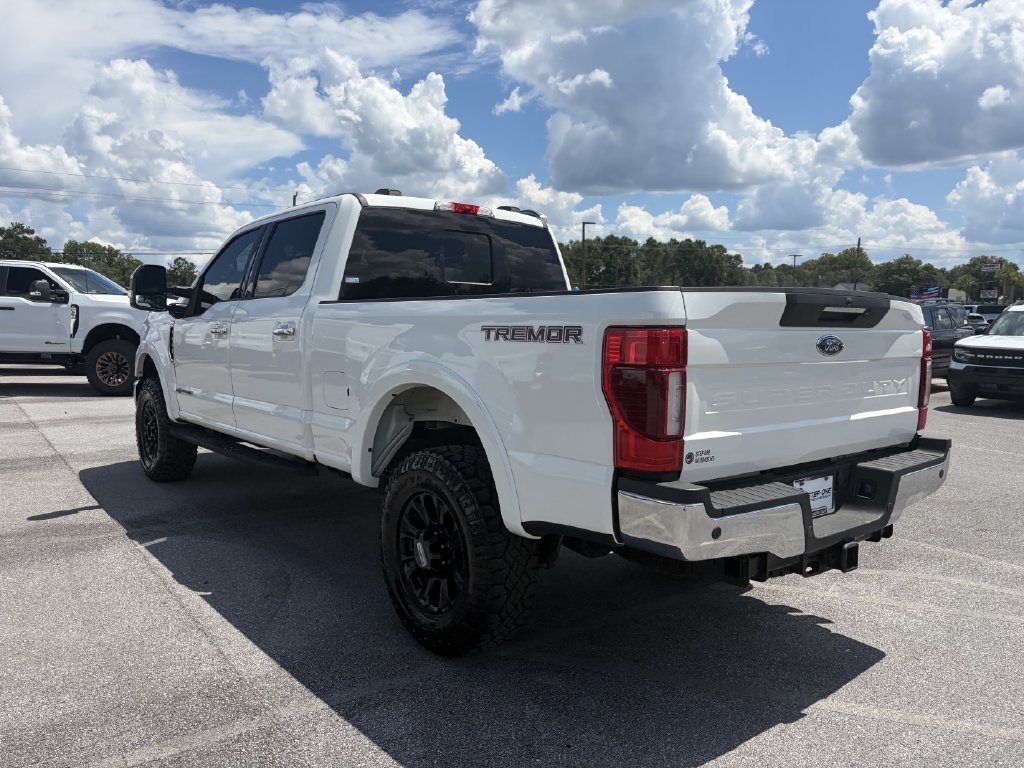 Used 2022 White Ford Lariat image 5