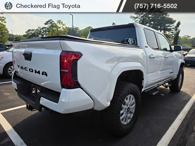 Used 2025 Ice Cap Toyota SR5 image 6