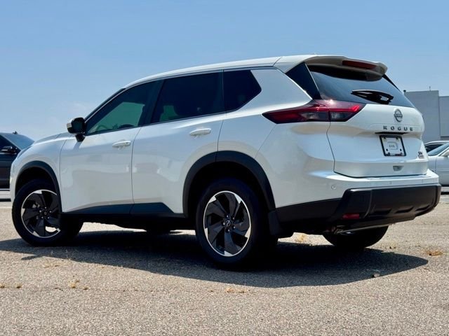 Used 2024 White Nissan SV image 2