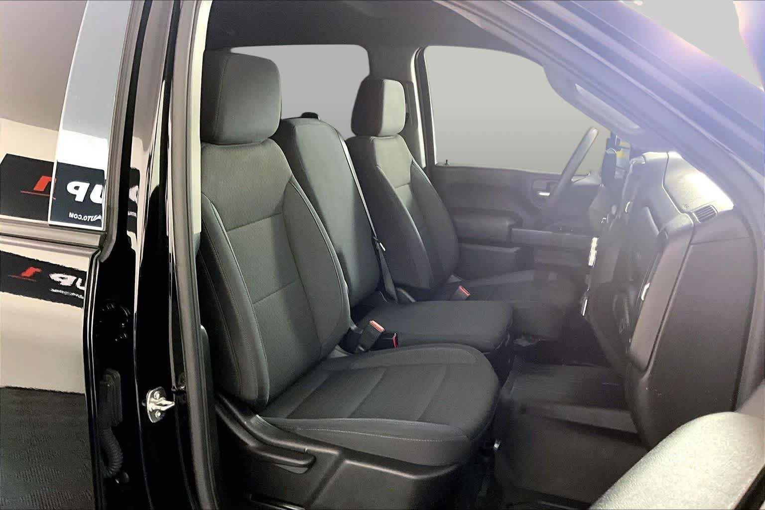Used 2025 Onyx Black GMC Pro image 9
