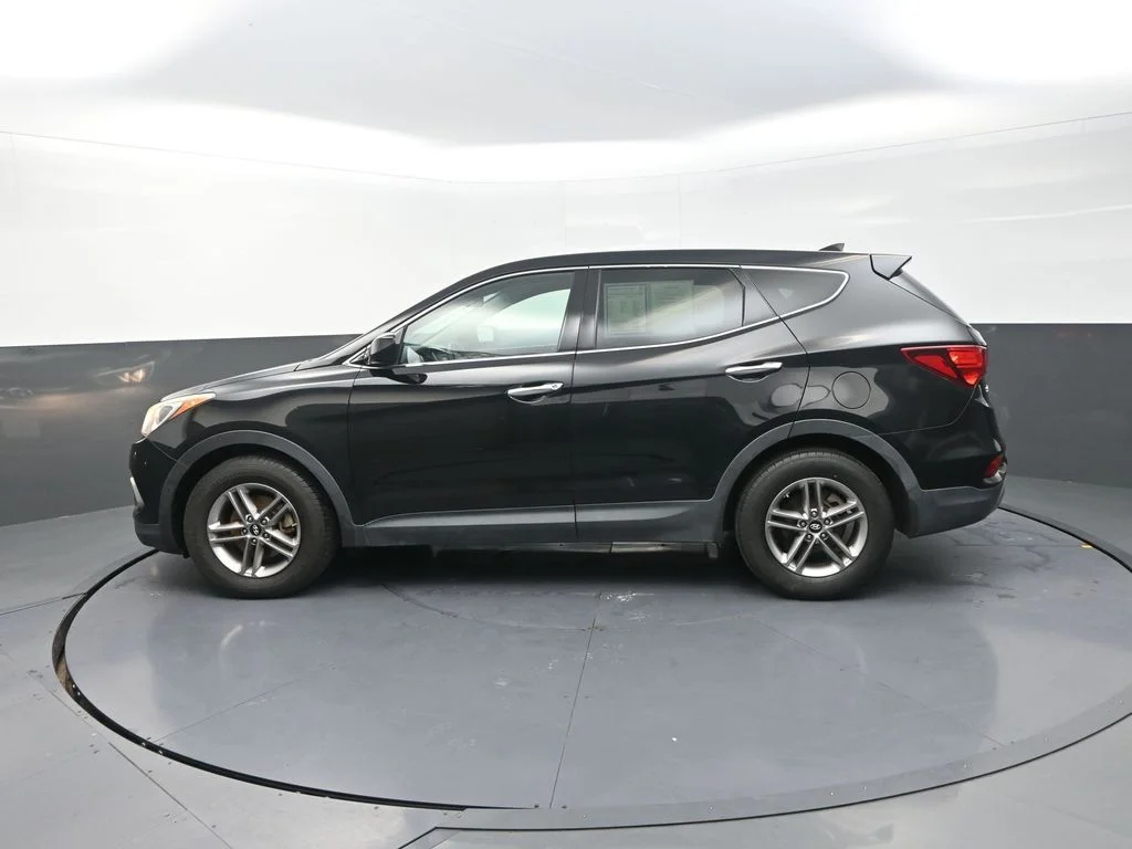 Used 2017 Black Hyundai 2.4 Base image 6