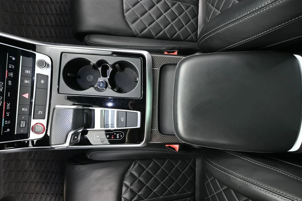 Used 2021 White Audi Premium Plus image 31