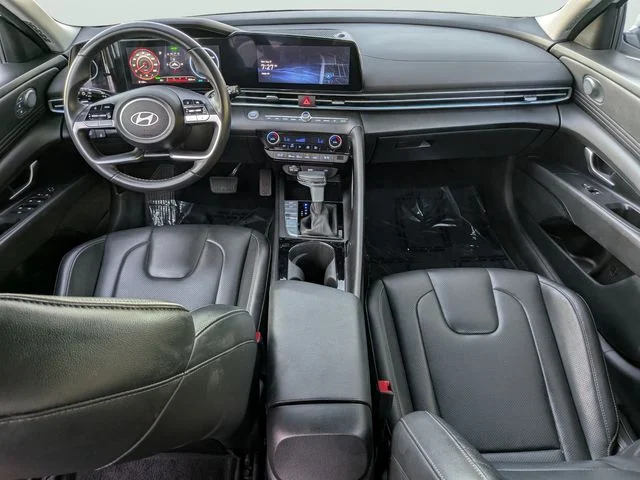 Used 2025 White Hyundai Limited image 12