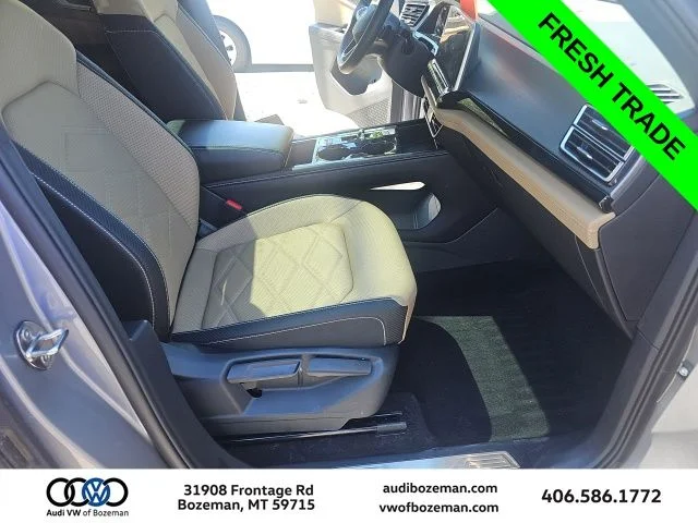 Used 2024 Silver Volkswagen 2.0T SE w/Technology image 12