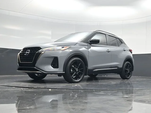 Used 2023 Gray Nissan SR image 53