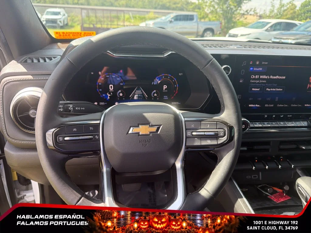 Used 2024 Summit White Chevrolet LT image 20
