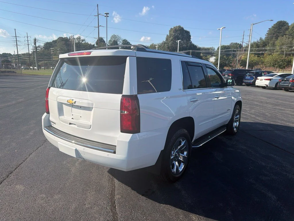 Used 2016 SUMMIT WHITE Chevrolet LTZ image 10