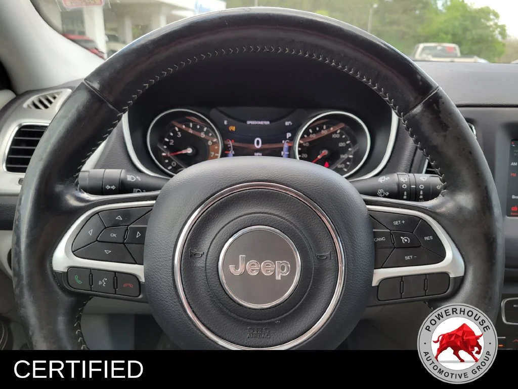 Used 2019 Gray Jeep Latitude image 30