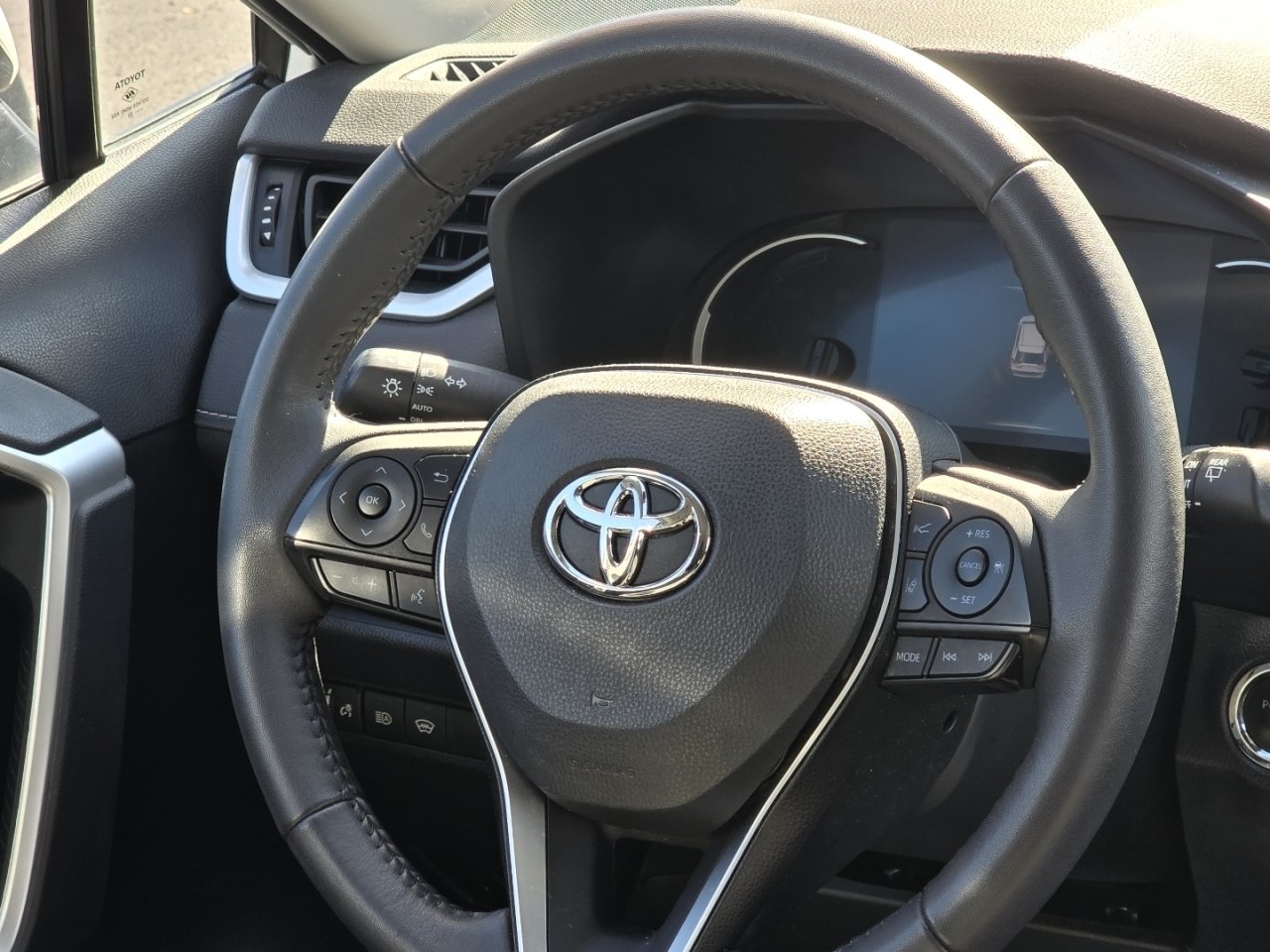 Certified Used 2023 White Toyota XLE image 22