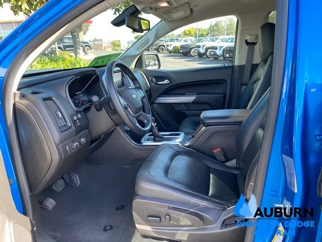 Used 2022 Blue Chevrolet ZR2 image 34