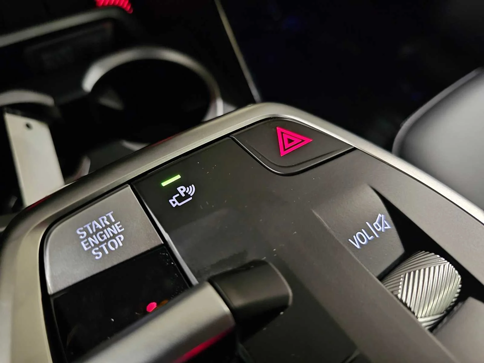New 2026 Black Sapphire Metallic BMW xDrive28i image 25