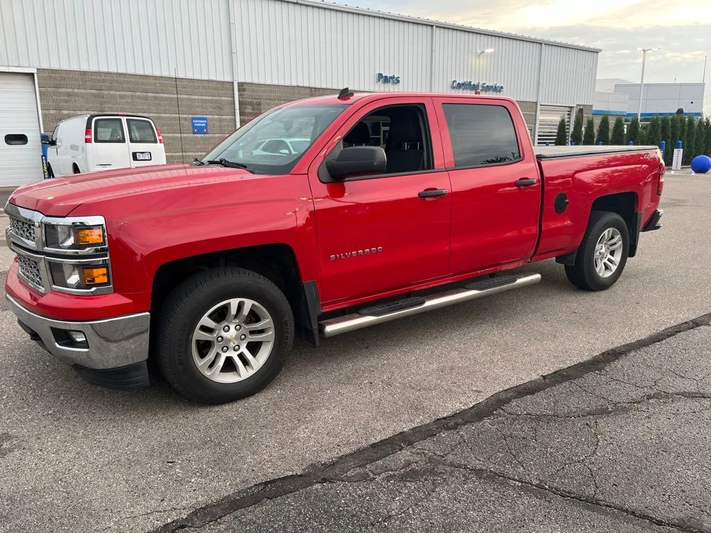 Used 2014 Red Chevrolet LT image 3