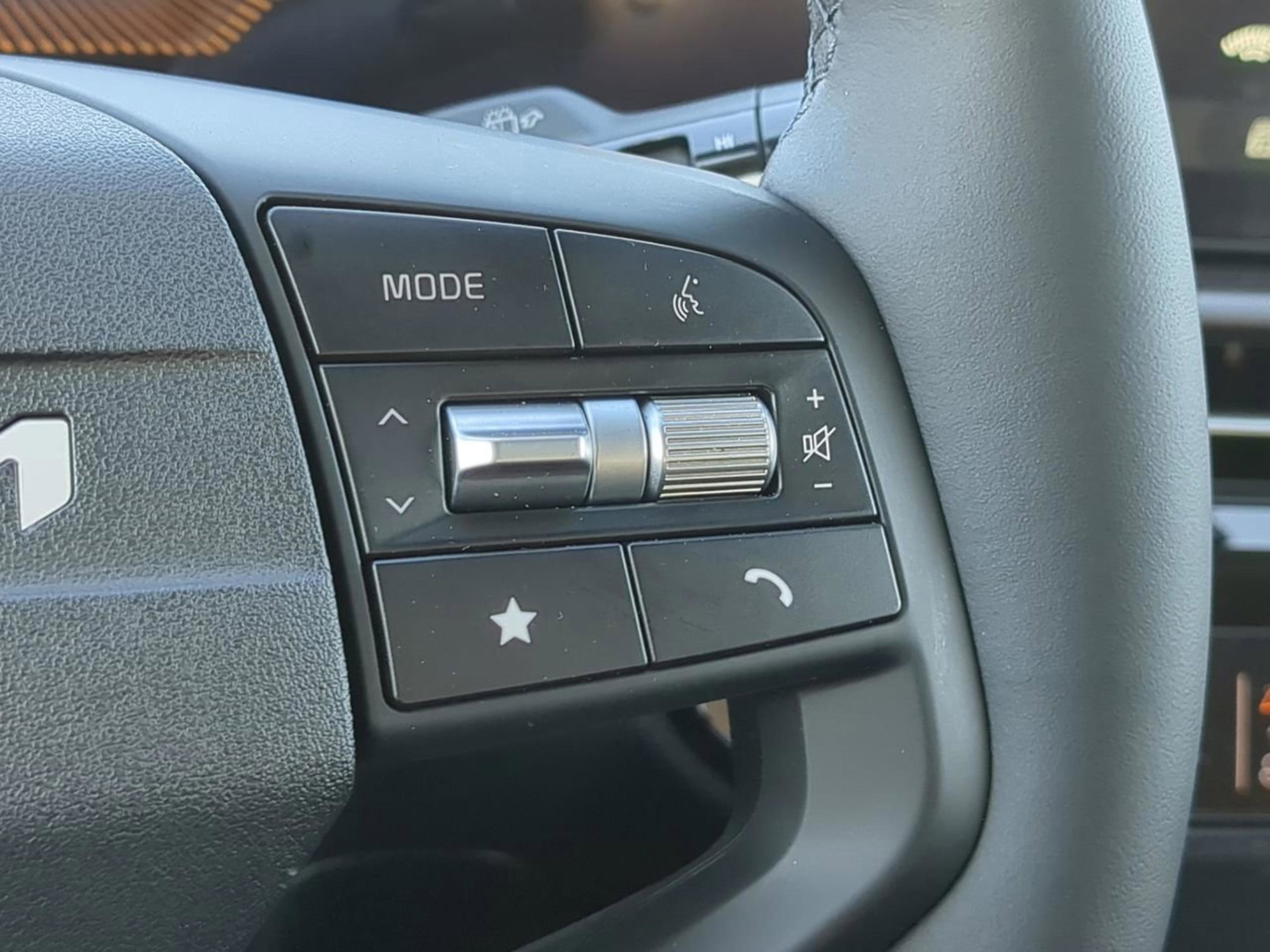 New 2026 Wolf Gray Kia EX image 26