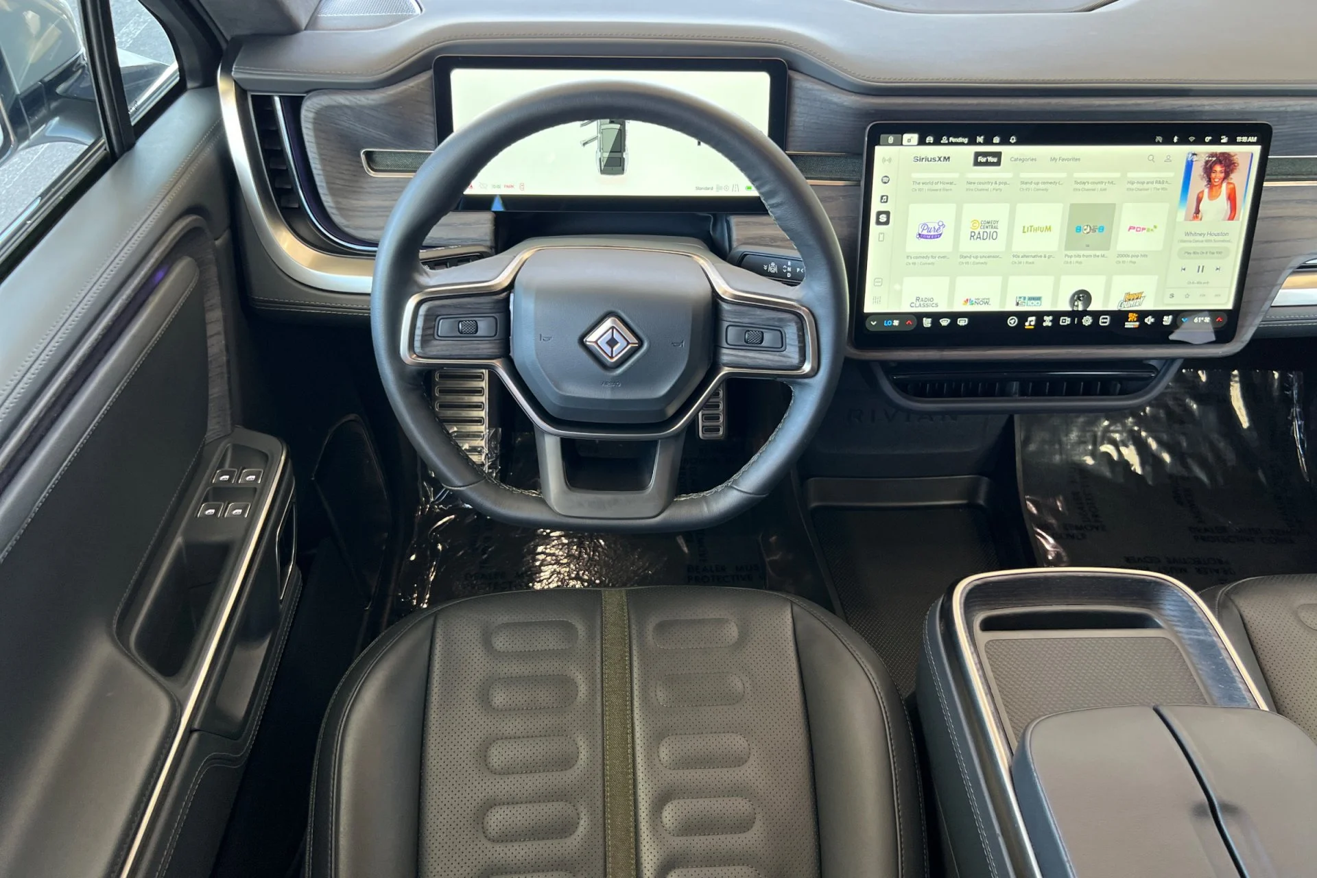 Used 2023 LA Silver Rivian Adventure image 16
