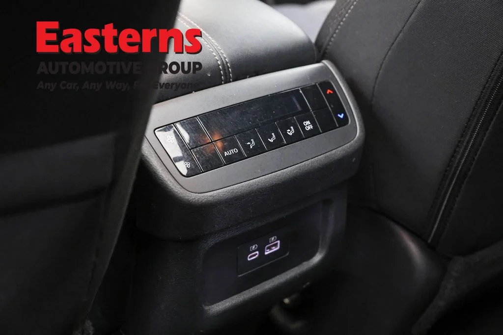 Used 2023 Gray Nissan SV image 23