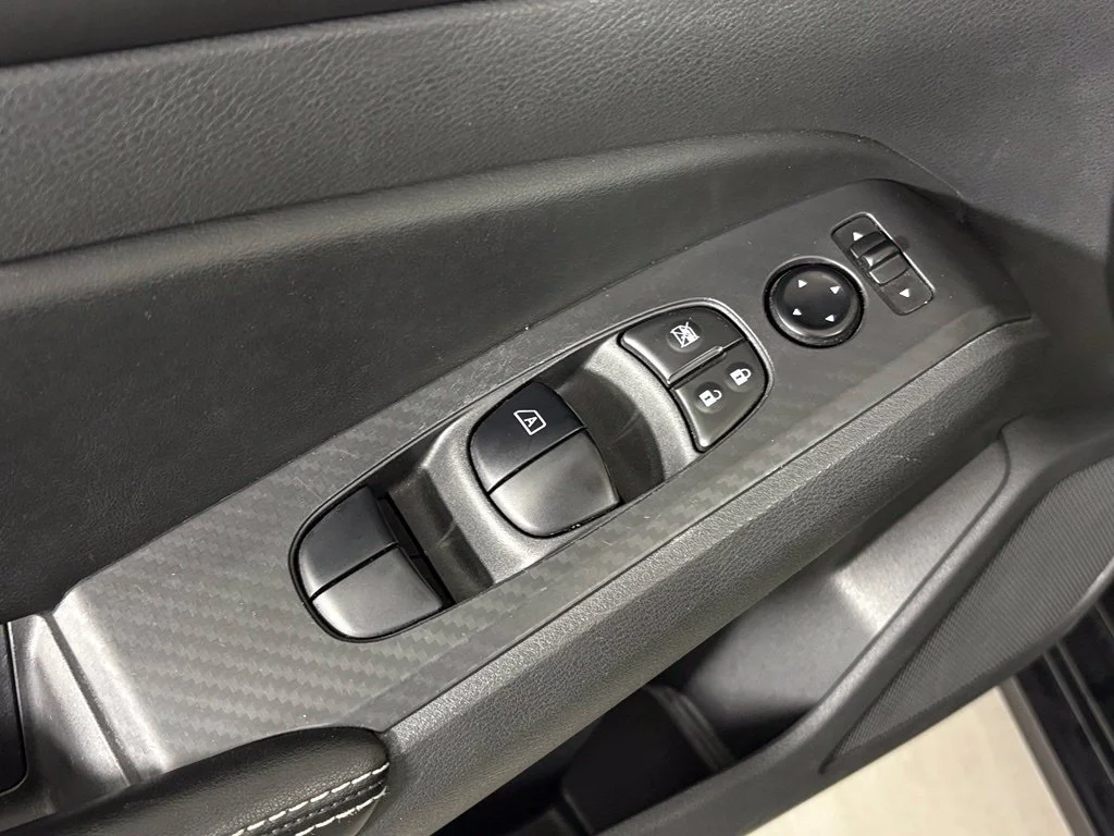 Used 2024 Black Nissan 2.5 SV image 12
