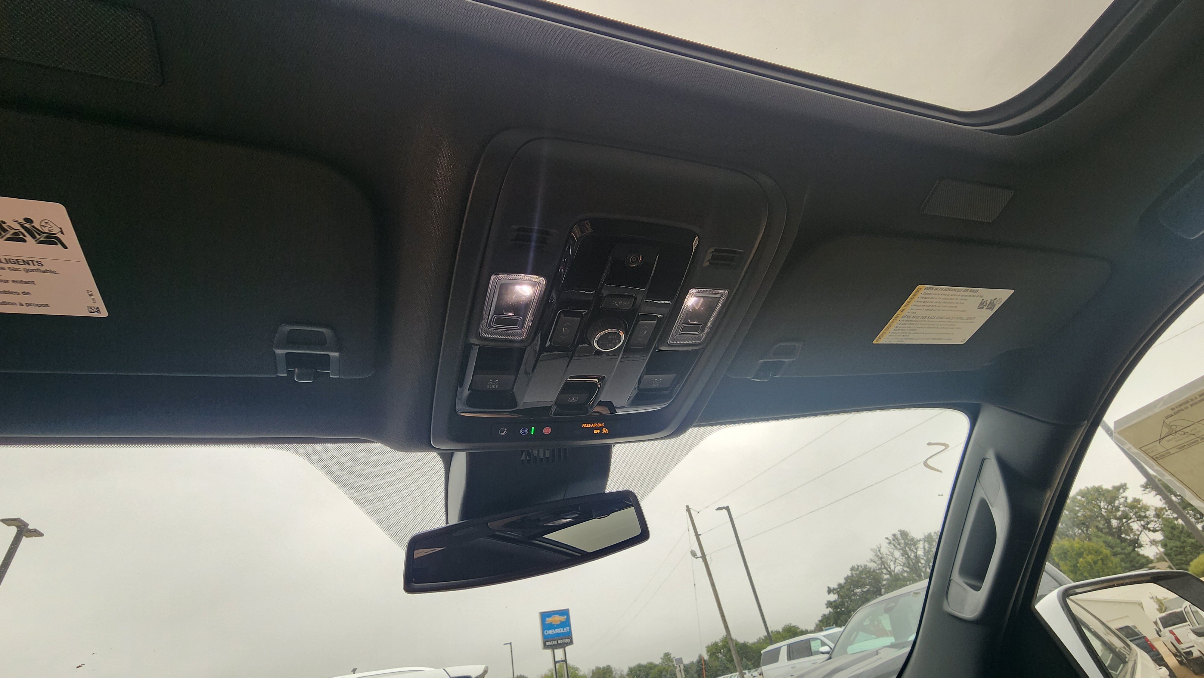 2026 Chevrolet Tahoe Z71 - Photo 17