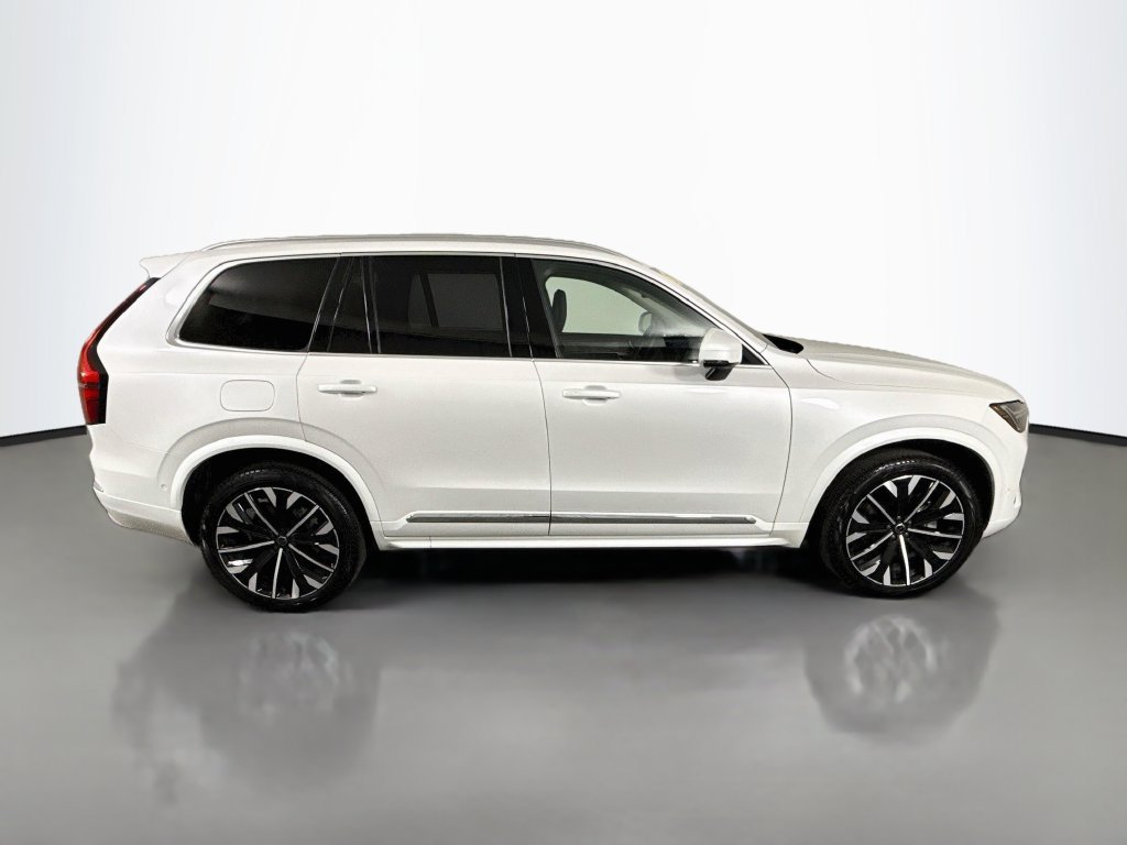 Used 2025 White Volvo Plus image 8