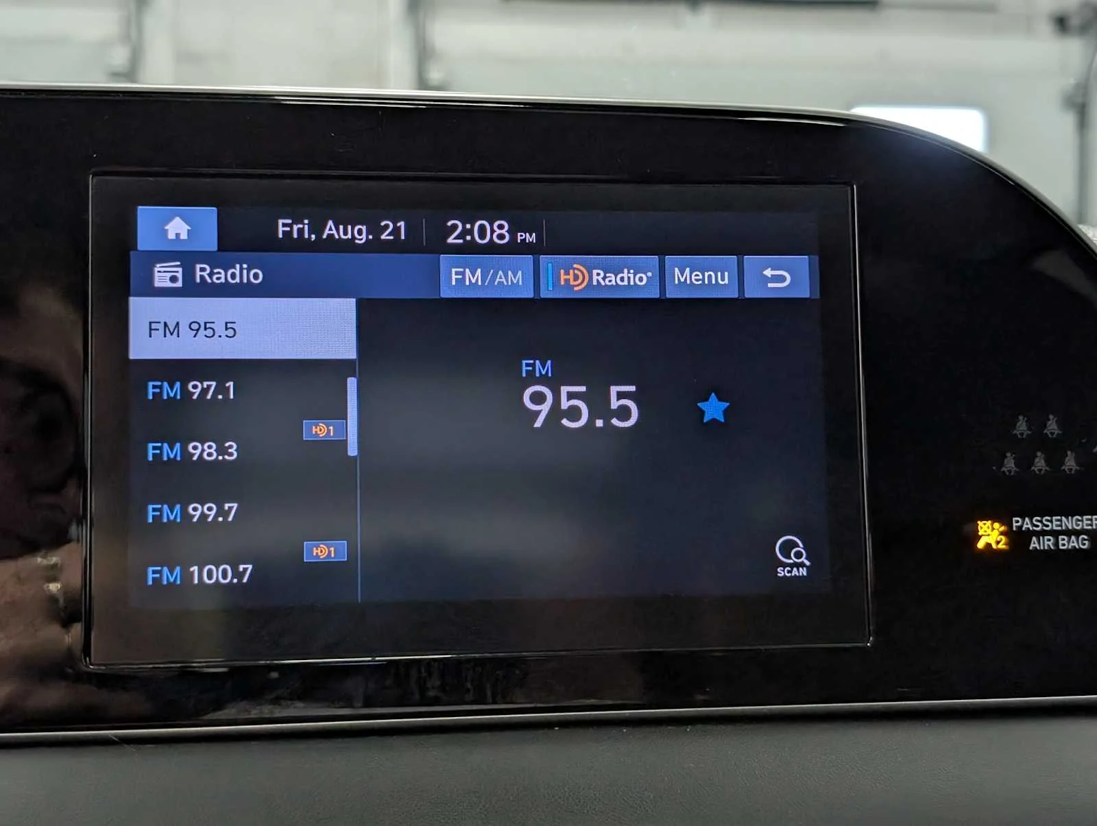 Used 2021 Hyper White Hyundai SEL image 27