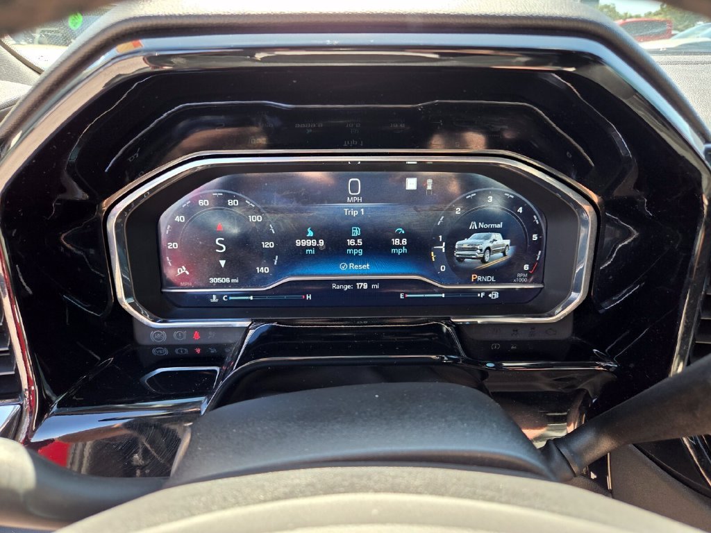 Used 2023 RADIANT RED TINTCOAT Chevrolet LT image 30
