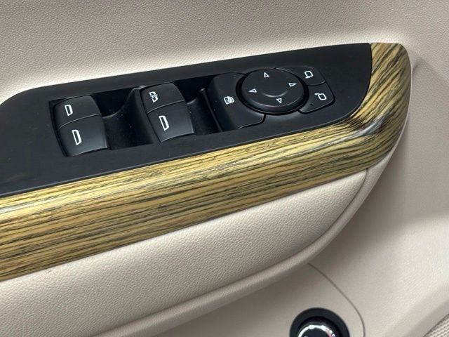 Used 2018 White GMC Denali image 20