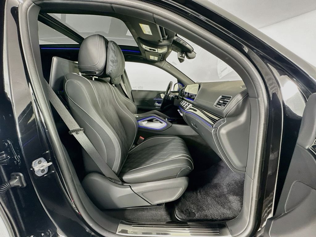 New 2026 Cirrus Silver Metallic Mercedes-Benz Maybach GLS 600 image 30