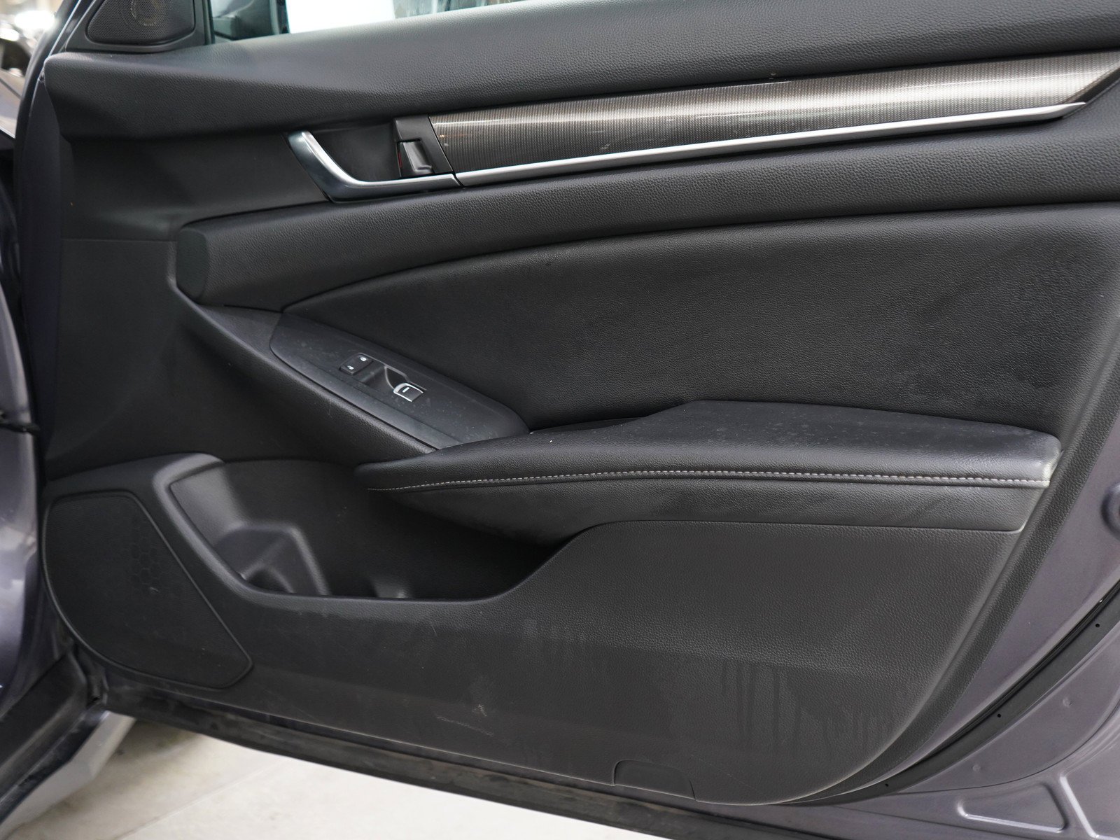 Used 2019 Modern Steel Metallic Honda Sport image 9