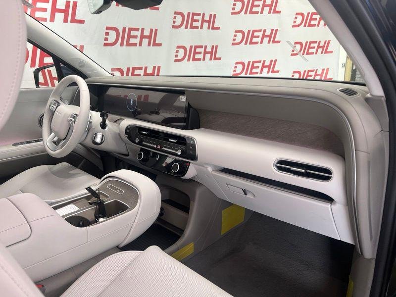 New 2027 Blue Hyundai SEL Premium AWD image 14