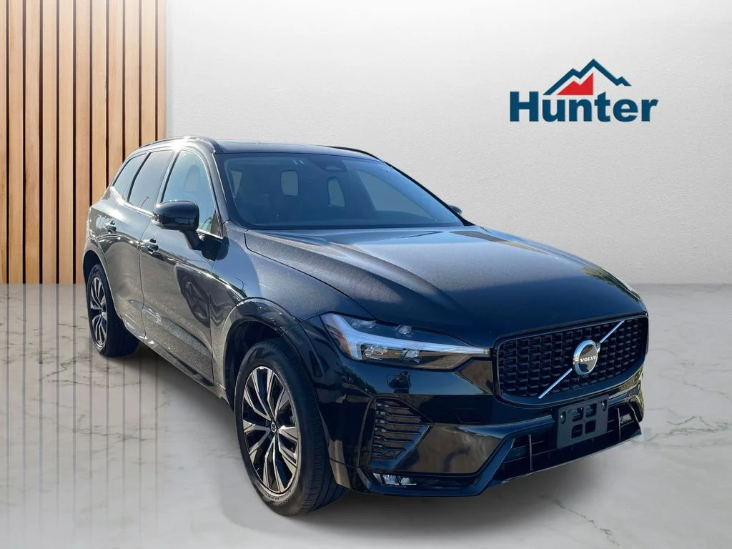 2025 Volvo XC60 B5 Core Dark AWD's photo