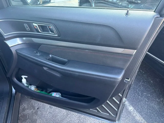 Used 2019 Gray Ford XLT image 24