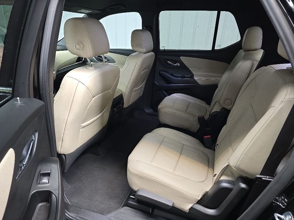 Used 2023 Black Metallic Chevrolet LT Leather image 30