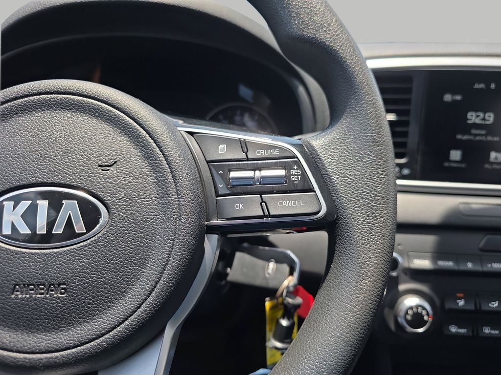 Used 2022 Sparkling Silver Kia LX image 21