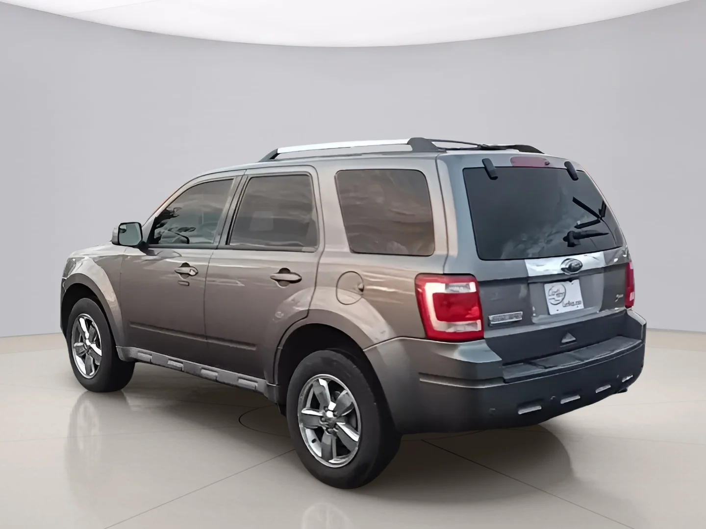 Used 2011 Gray Ford LIMITED image 4