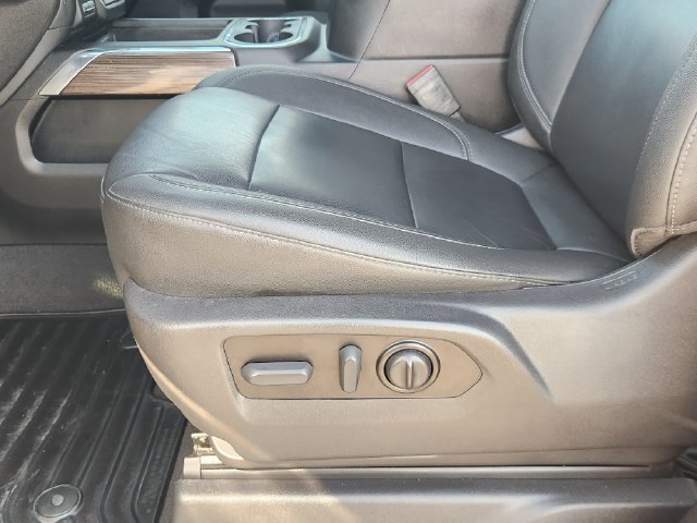 Used 2022 SHADOW GRAY METALLIC Chevrolet RST image 23