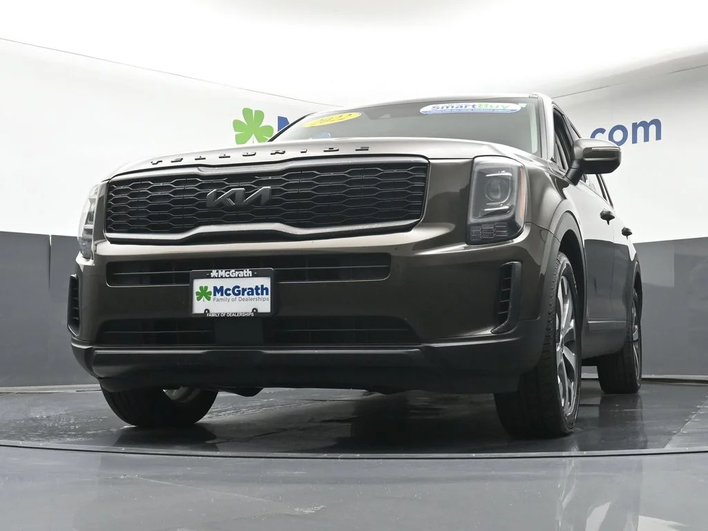 Certified Used 2022 Green Kia S image 7