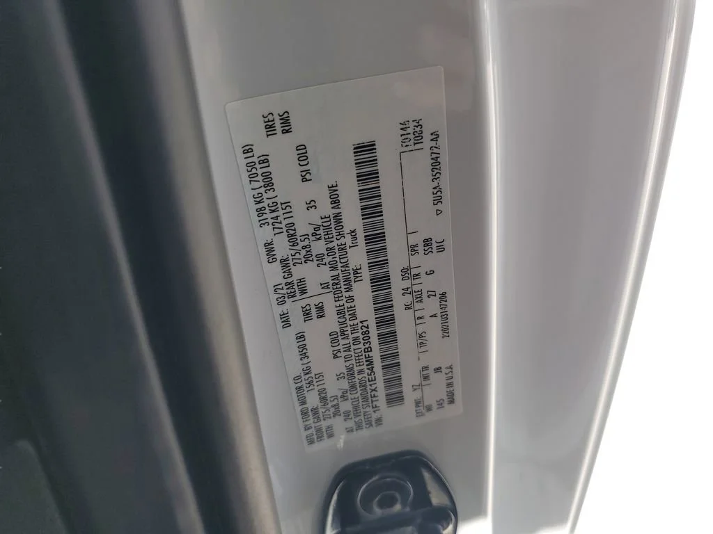 Used 2021 White Ford XL image 23
