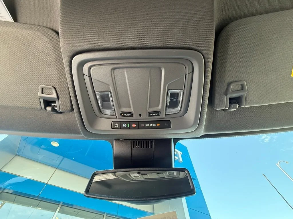 New 2026 Summit White GMC SLE DRW image 28