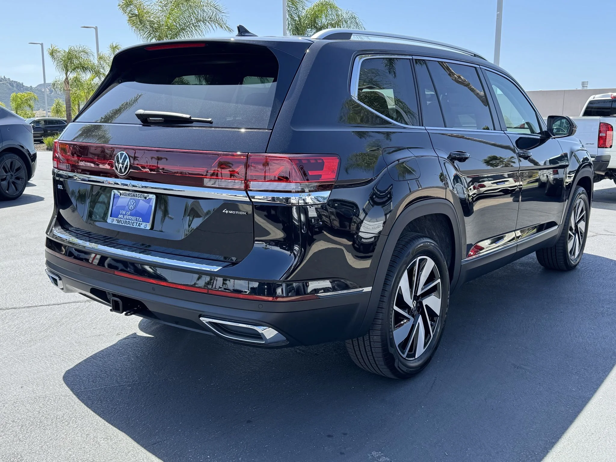 New 2026 Deep Black Pearl Volkswagen 2.0T SEL image 8