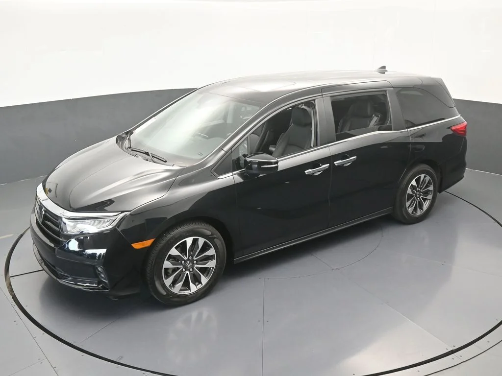 Used 2024 Black Honda EX-L image 47
