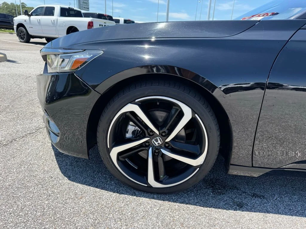 Used 2018 Black Honda Sport image 19